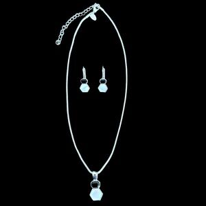Elegant LIA SOPHIA Silver, Onyx, Opal Necklace and Earring Set - NWOT